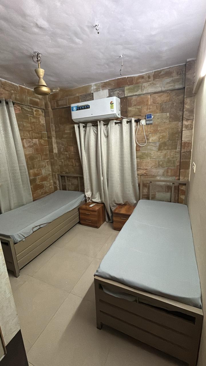 MyRoomiee furnished room in Jogeshwari