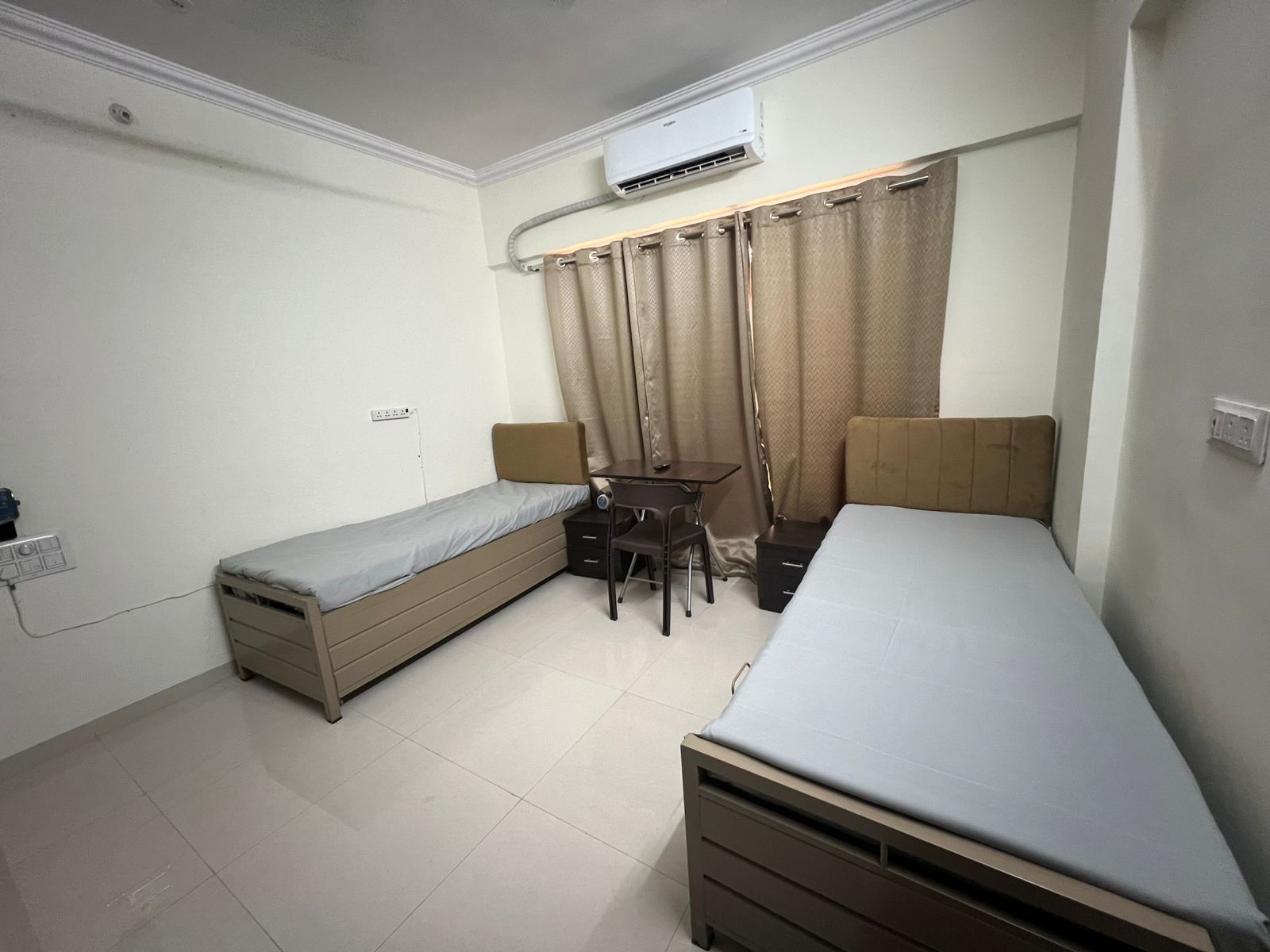 MyRoomiee furnished room in Malad